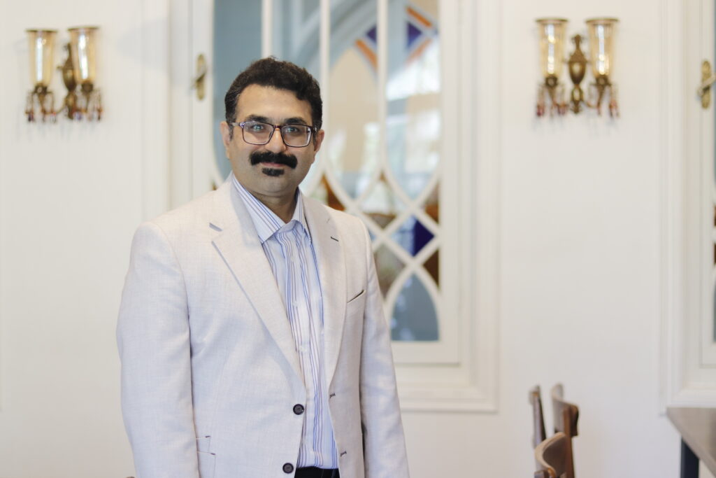 Nima Qazi, head of Iran's E-Commerce Association